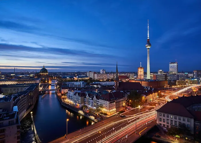 Exklusive Luxus-unterkunft In Mitte: 2 Apartments, 130m², Designer-moebel, Co2 Neutrale Reinigung * Berlin
