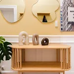 アパート Exklusive Luxus-unterkunft In Mitte: 2 Apartments, 130m², Designer-moebel, Co2 Neutrale Reinigung *