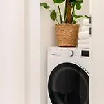 Exklusive Luxus-unterkunft In Mitte: 2 Apartments, 130m², Designer-moebel, Co2 Neutrale Reinigung דירה