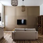 דירה Exklusive Luxus-unterkunft In Mitte: 2 Apartments, 130m², Designer-moebel, Co2 Neutrale Reinigung *