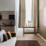 Exklusive Luxus-unterkunft In Mitte: 2 Apartments, 130m², Designer-moebel, Co2 Neutrale Reinigung