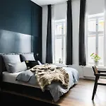 アパート Exklusive Luxus-unterkunft In Mitte: 2 Apartments, 130m², Designer-moebel, Co2 Neutrale Reinigung *