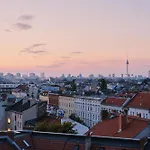 Exklusive Luxus-unterkunft In Mitte: 2 Apartments, 130m², Designer-moebel, Co2 Neutrale Reinigung