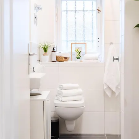 Exklusive Luxus-unterkunft In Mitte: 2 Apartments, 130m², Designer-moebel, Co2 Neutrale Reinigung 아파트