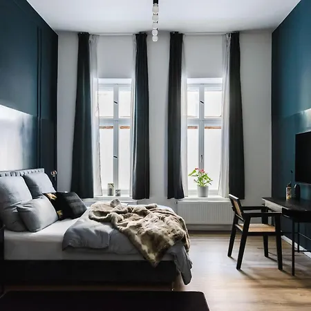 Exklusive Luxus-unterkunft In Mitte: 2 Apartments, 130m², Designer-moebel, Co2 Neutrale Reinigung *