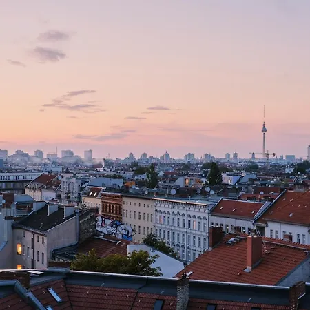 Exklusive Luxus-unterkunft In Mitte: 2 Apartments, 130m², Designer-moebel, Co2 Neutrale Reinigung
