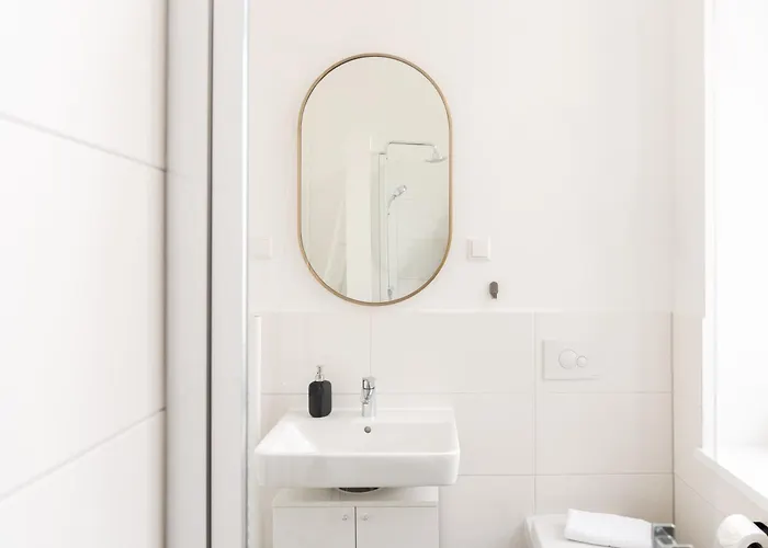 Exklusive Luxus-unterkunft In Mitte: 2 Apartments, 130m², Designer-moebel, Co2 Neutrale Reinigung Daire *