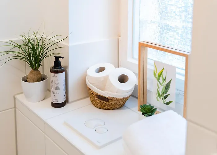 Exklusive Luxus-unterkunft In Mitte: 2 Apartments, 130m², Designer-moebel, Co2 Neutrale Reinigung Apartman *