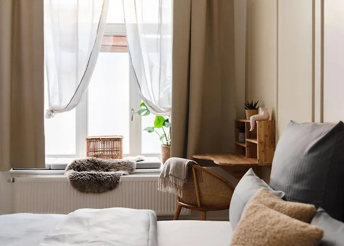 Exklusive Luxus-unterkunft In Mitte: 2 Apartments, 130m², Designer-moebel, Co2 Neutrale Reinigung *