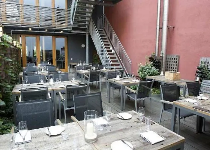 アパート Exklusive Luxus-unterkunft In Mitte: 2 Apartments, 130m², Designer-moebel, Co2 Neutrale Reinigung *