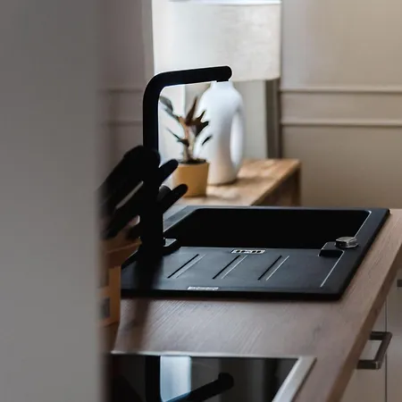 Apartamento Exklusive Luxus-unterkunft In Mitte: 2 Apartments, 130m², Designer-moebel, Co2 Neutrale Reinigung *