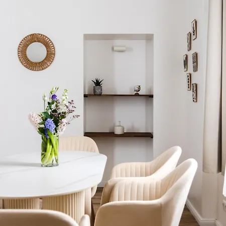 Exklusive Luxus-unterkunft In Mitte: 2 Apartments, 130m², Designer-moebel, Co2 Neutrale Reinigung Berlino