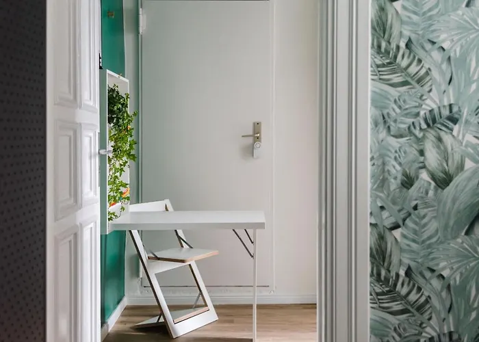 Lägenhet Exklusive Luxus-unterkunft In Mitte: 2 Apartments, 130m², Designer-moebel, Co2 Neutrale Reinigung