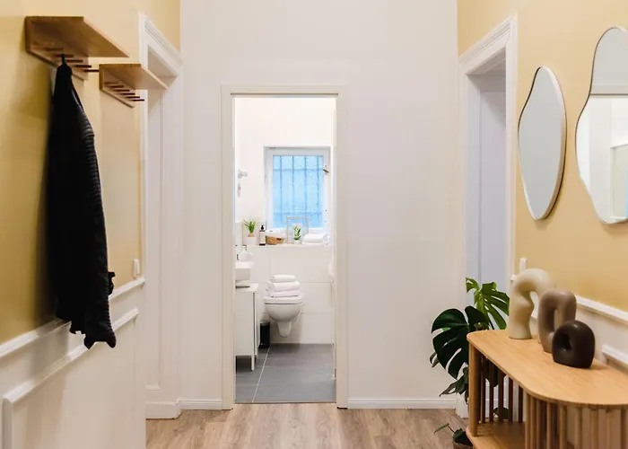 Lägenhet Exklusive Luxus-unterkunft In Mitte: 2 Apartments, 130m², Designer-moebel, Co2 Neutrale Reinigung Berlin