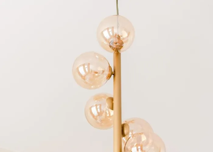 Exklusive Luxus-unterkunft In Mitte: 2 Apartments, 130m², Designer-moebel, Co2 Neutrale Reinigung *