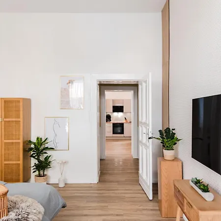 Exklusive Luxus-unterkunft In Mitte: 2 Apartments, 130m², Designer-moebel, Co2 Neutrale Reinigung Appartement Berlijn