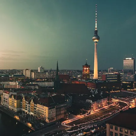 Exklusive Luxus-unterkunft In Mitte: 2 Apartments, 130m², Designer-moebel, Co2 Neutrale Reinigung Appartement *